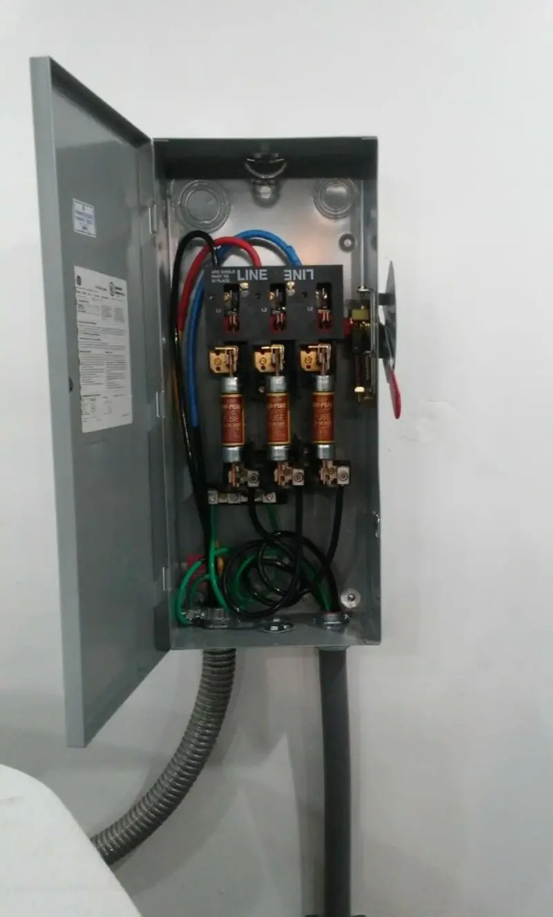 Three-phase disconnect switch installed for Electrical Wiring & Rewiring in Florida Gulf Coast University